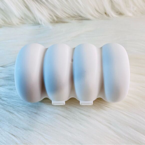 Travel Pods Toiletry Container - Picture 5 of 8